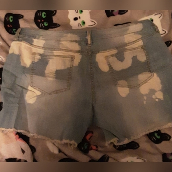 Arizona Jean Company Acid Washed Fringe Denim Midrise Juniors 17 Woman Plus 14 - Picture 2 of 4